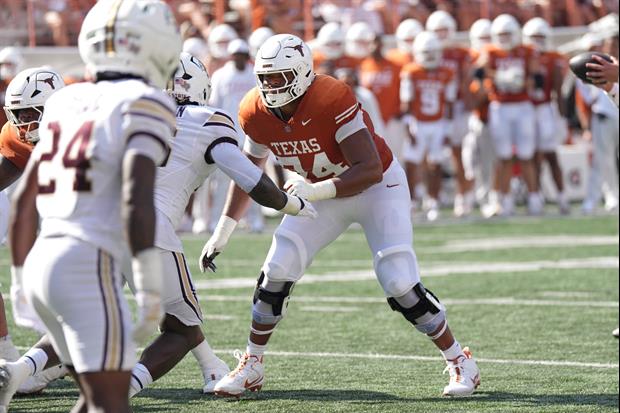Texas Star Offensive Lineman Suffers Season-Ending Injury