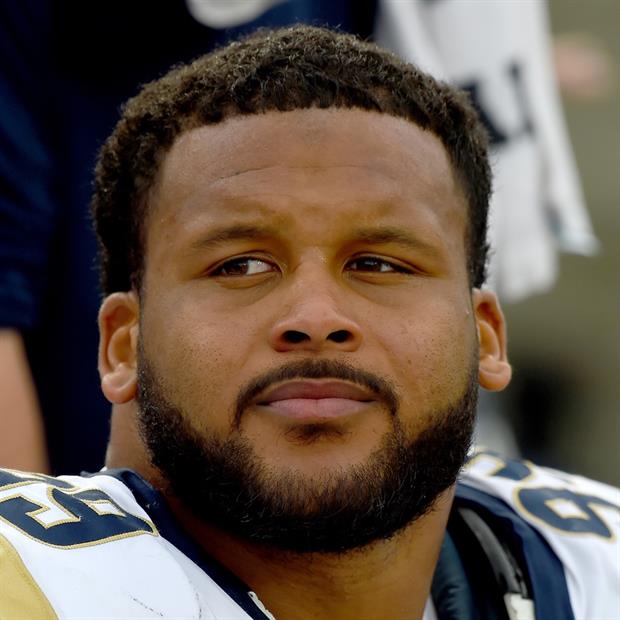 Rams DE Aaron Donald Put His Helmet On After Game To Fight Seahawks O-Lineman Justin Britt
