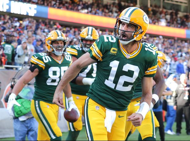Aaron Rodgers Explains Why He Yelled 'I Still Own You' To Bears Fans After He Scored