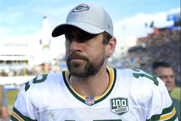 Aaron Rodgers Has Awesome Response To The Other NFL QBs Chugging Beers