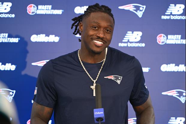 A.J. Brown Stopped By Eagles Facility To Take Final Shot At The Organization