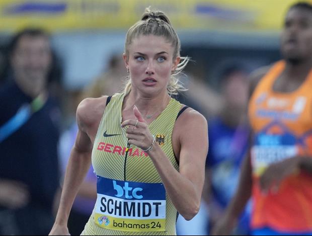 Runner Alica Schmidt Is Still On Vacay