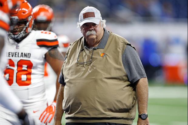 Browns Offensive Linemen Coach Bob Wylie's Santa Video Is On Point