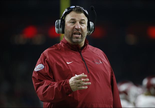 Bret Bielema Calls Out One Of His Players For Basketball Tweet