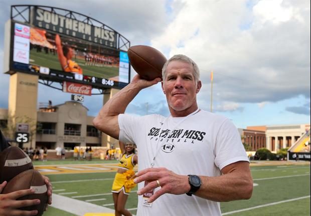 Brett Favre Tells Story About How Learned What A Nickel Defense Was 2 Years Into League