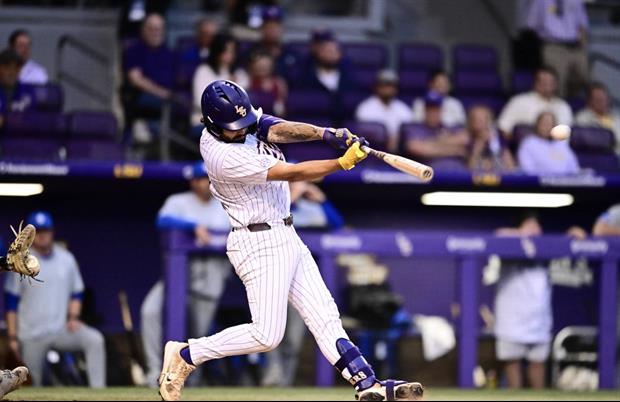 LSU Defeats UNO, 10-7, In Midweek Matchup