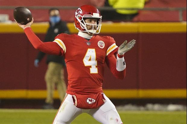 Chiefs QB Chad Henne's Only Social Media Is LinkedIn, So He Doesn't Know '#HenneThingIsPossible'