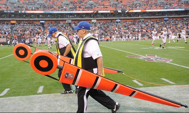 NFL Is Looking At Getting Rid Of The Chain Gang On Sideline