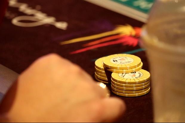 Watch Friends Put 100k On Number In Roulette, Hit It And Win $3.6 Million