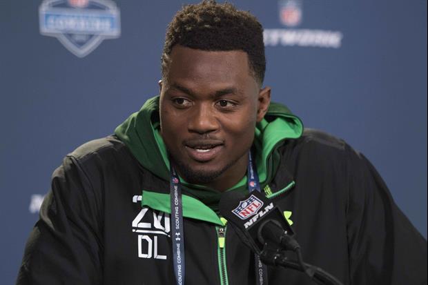 Florida OLB Dante Fowler Is Wearing Terribly Gold Shoes At Draft