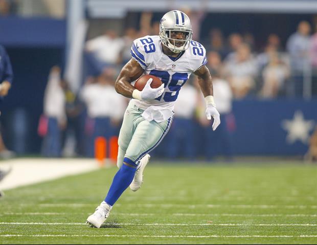 Cowboys Fans Boo RB DeMarco Murray At UFC 185