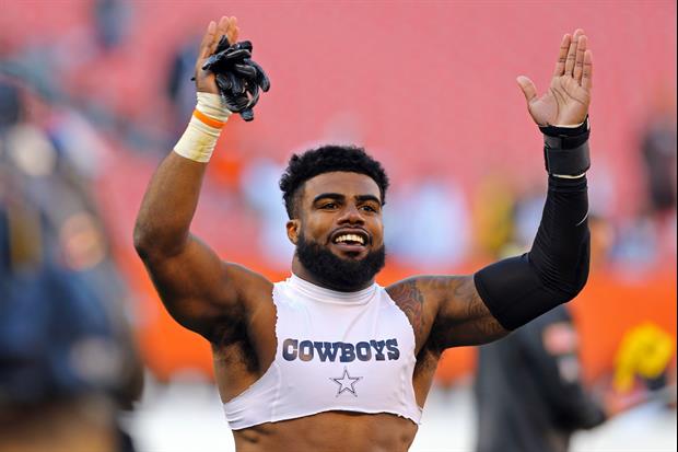 Cowboys RB Ezekiel Elliott Spent His Day Off Partying With Girls On A Boat