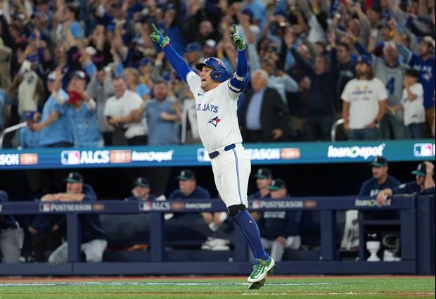 Blue Jays Fan Wearing George Springer Jersey Caught Springer's 3-Run Go Ahead HR