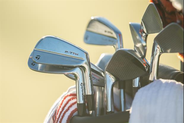 Airline Getting Eviscerated For How It Handled College Golf Team's Clubs