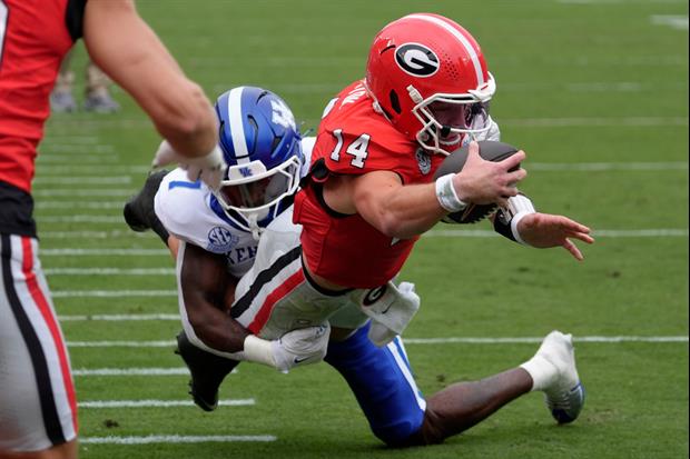 No. 12 Georgia Bounces Back From First Loss Of The Season To Beat Kentucky 35-14