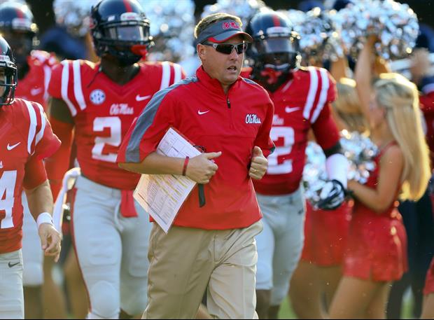 Ole Miss head coach Hugh Freeze will receive a contract extension and raise.
