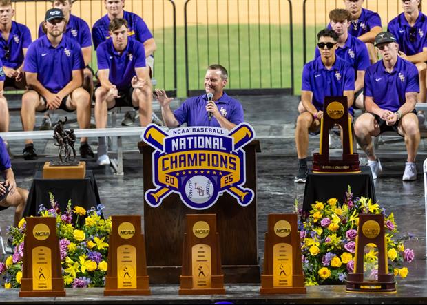 Marucci Made Custom Bats To Gift President Trump During LSU's Trip To The White House