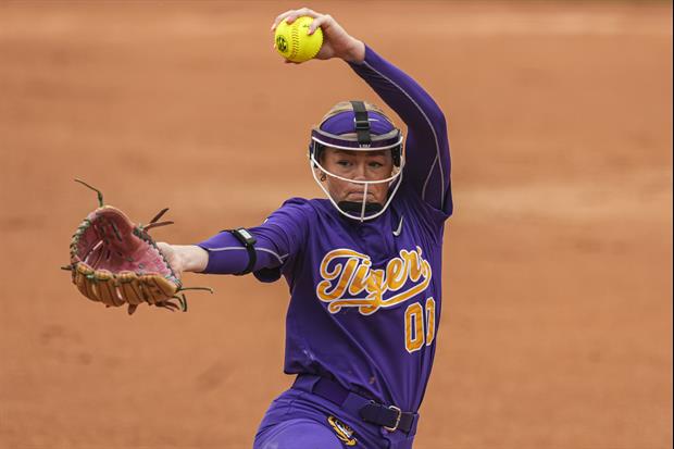 Heavener Tosses No-Hitter, No. 22 LSU Downs UL Lafayette, 8-0