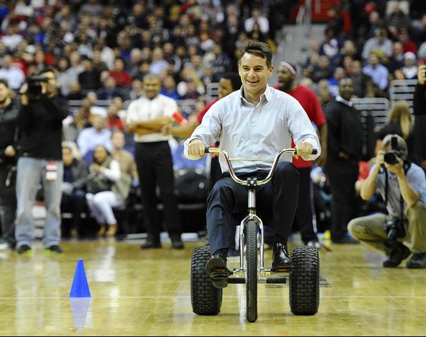 Jeff Gordon Showed Fan No Mercy During Halftime Tricycle Race