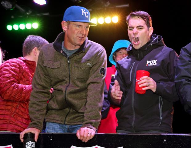 Jeff Gordon & Clint Bowyer Wrecked Rental Cars In 'Days of Thunder' Parody For FOX