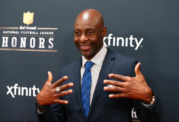 Jerry Rice Goes Shirtless & Dances With Go-Go Dancer