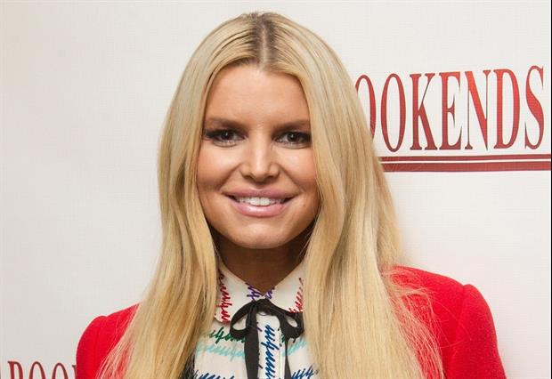 Here Was Tony Romo’s Gift To Ex-Girlfriend Jessica Simpson