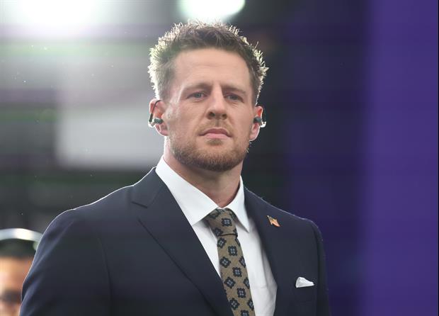 Jim Nantz Clearly Wasn’t Listening To J.J. Watt Leading To Awkward Moment