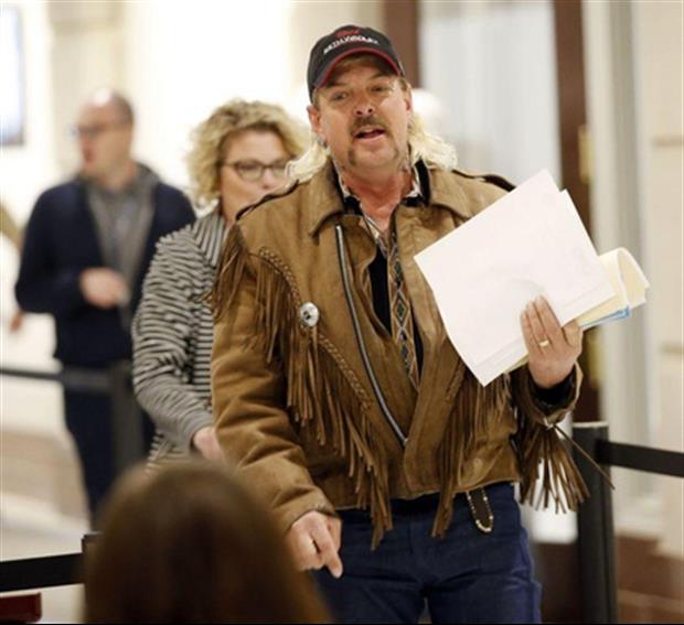 Joe Exotic Wrote A Letter To Ben Roethlisberger From Prison, Asking For His Autograph
