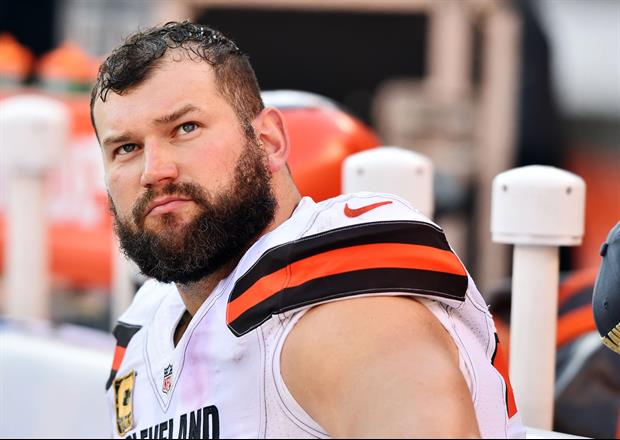 Former Browns Star Lineman Joe Thomas Has Lost A LOT Of Weight, Looks Unrecognizable