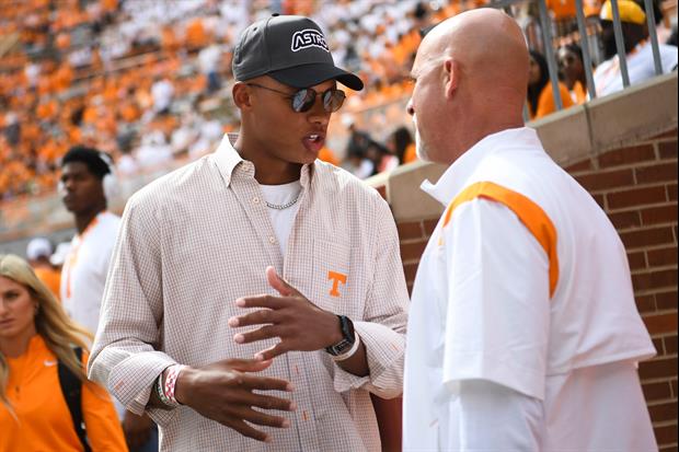 49ers QB/Rocket Scientist Josh Dobbs Flew His Own Plane to a Tennessee Basketball Game