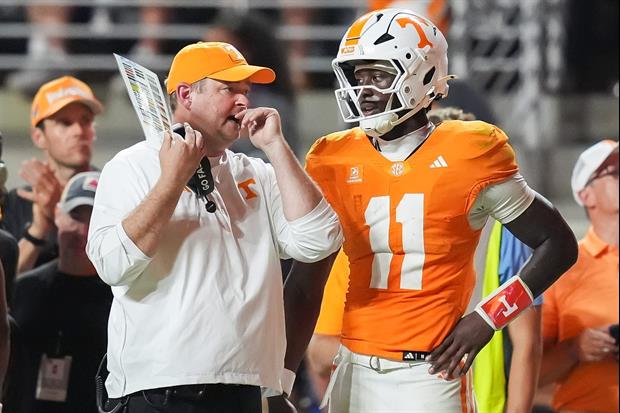 Tennessee Undecided At Quarterback Ahead Of Arkansas Game