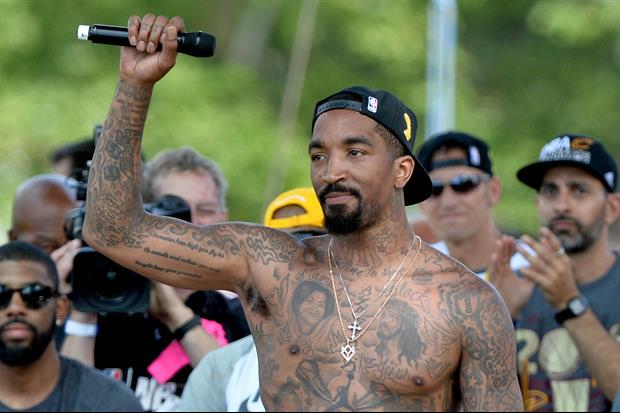 Someone Made A 90s Video Game Of J.R. Smith Fighting Off T-Shirts