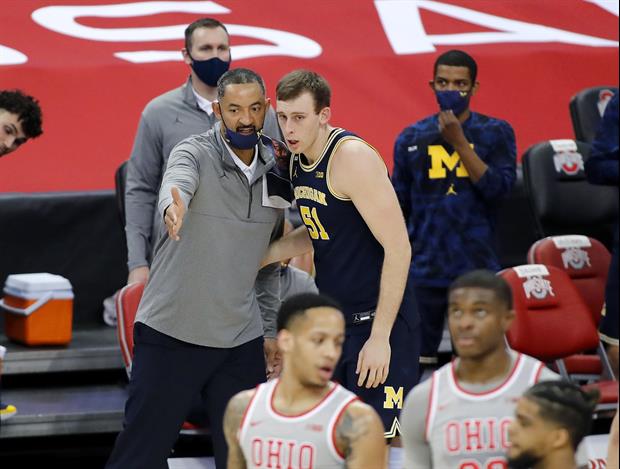 Here's Why Michigan Basketball Staff Member Was On His Phone During Ohio State Game