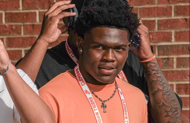 Five-Star LB Target Kaden Henderson Shares Pictures From Official Visit To LSU