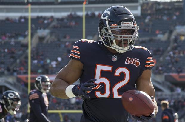Bears Star LB Khalil Mack Kept Working Out During a 12-Minute Interview With The Media