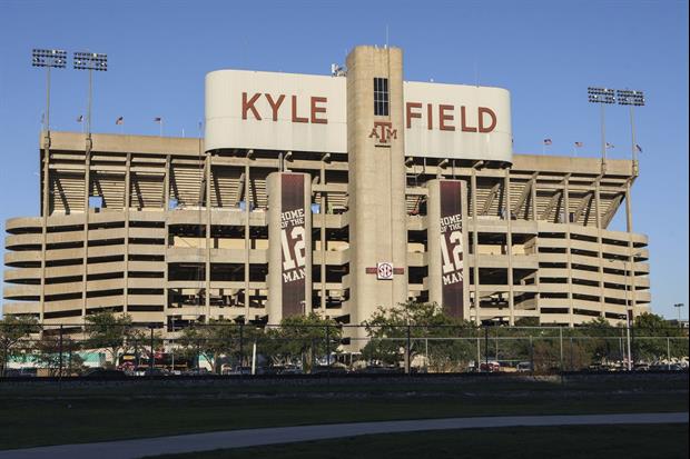 Texas Weatherman Turns A&M’s Kyle Field Into Green Screen For His Report
