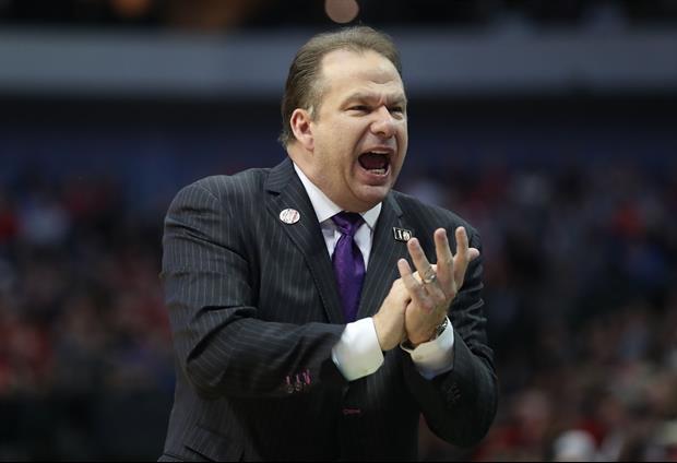 Stephen F. Austin Coach Rips Into His Players Being Millennials Always On Their Phones