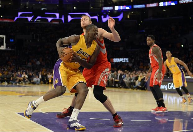 Lakers rookie forward Julius Randle broke his right leg.