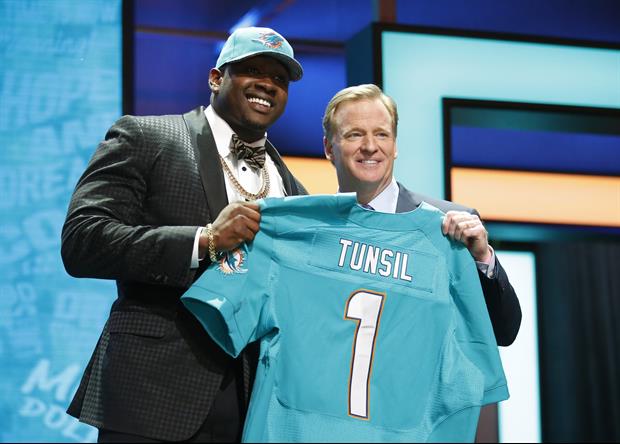 Laremy Tunsil Missed Dolphins Intro Presser Due To Allergic Reaction?
