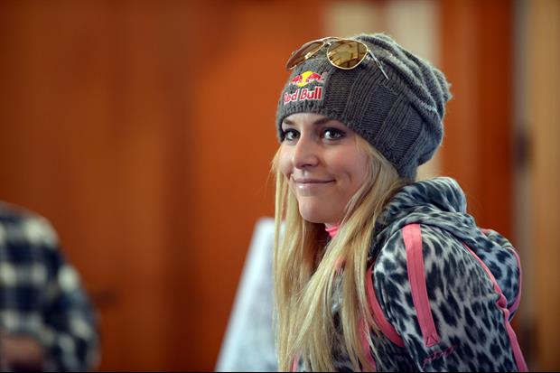 Lindsey Vonn Wants You To See Her Nasty Scar After Surgery