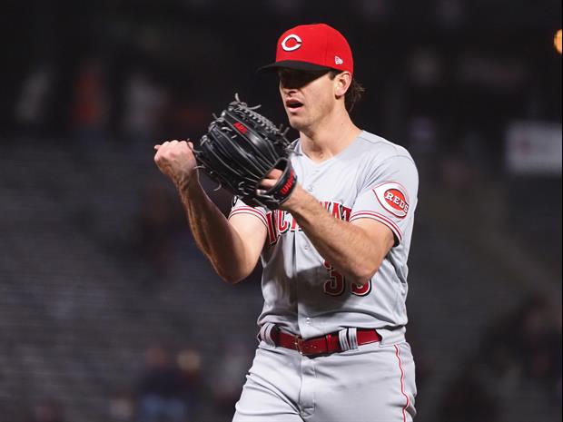 Reds' Lucas Sims Refused To Pitch In The Rain, So He Threw Out Every Ball The Ump Gave Him