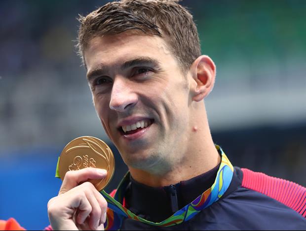 Ravens Stopped Their Preseason Game To Watch Michael Phelps Win Gold