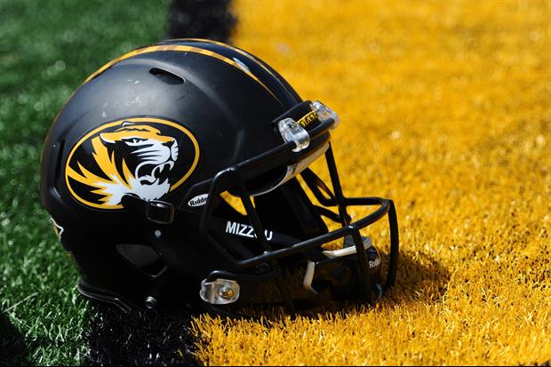 Mizzou's Football Team Turns Locker Room Into Marching Band Dance Party