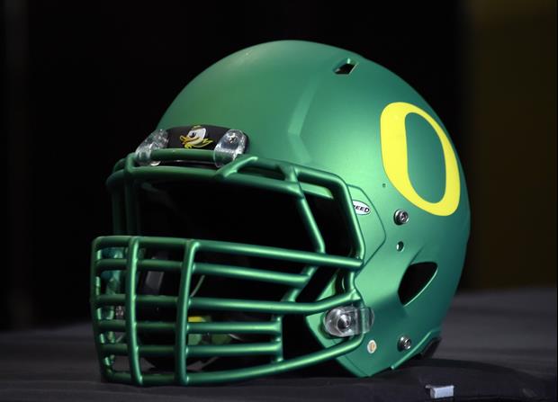 Video Shows Former Oregon WR Disarming Potential School Shooter Back In May