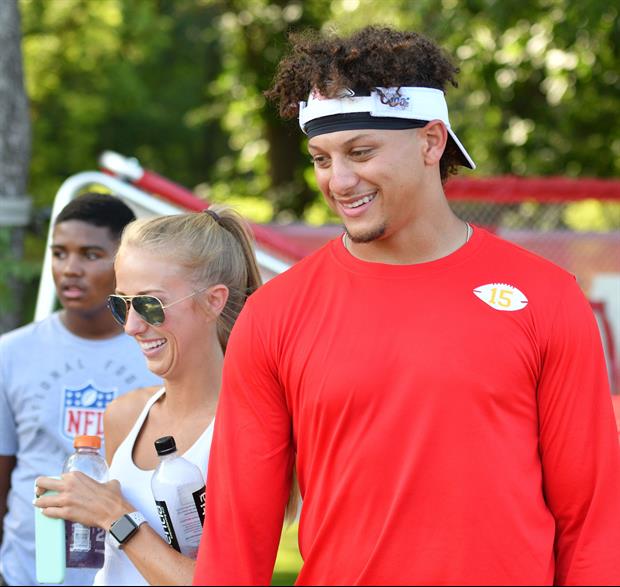 Patrick Mahomes Proposed To His Girlfriend In Arrowhead Stadium Suit After Ring Ceremony