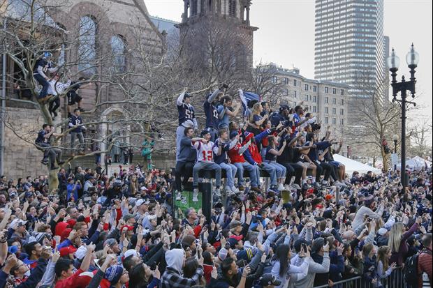 Patriots Fans Are Brawling At Their Super Bowl Parade, Knocking Each Other Out