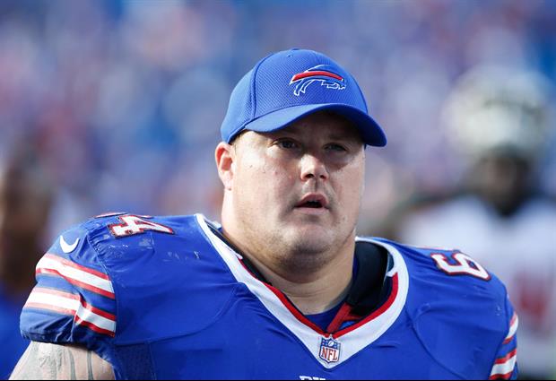 34-year-old Buffalo Bills offensive lineman Richie Incognito fired his agents via Twitter on Thursda