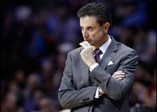 Pitino Photobombs Girls At Timberlake Concert