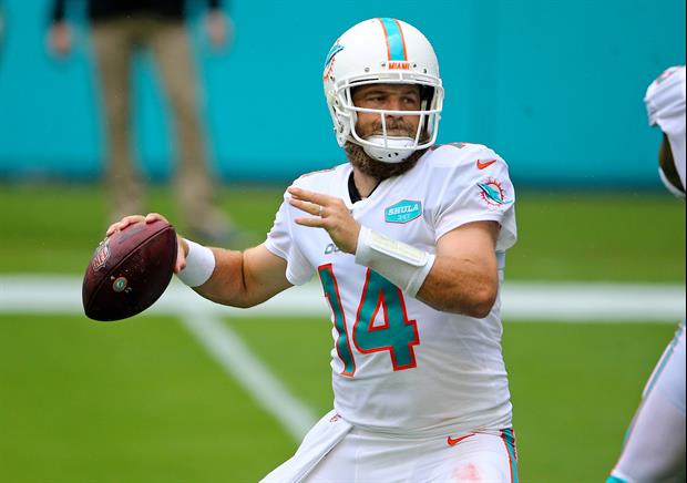 Dolphins QB Ryan Fitzpatrick’s Outfit At Practice Wasn't Shy