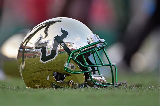 USF Player & Coach Get Into Scuffle On Sideline